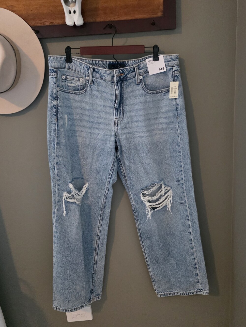 Aero New Low Rise Baggy Non Stretch Distressed Jeans Festival Denim Casual